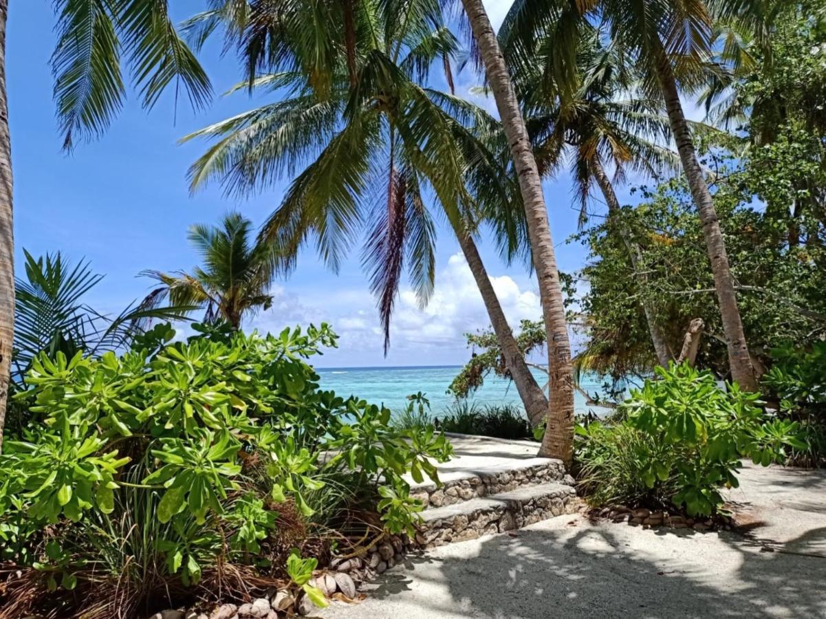 Island Life Maldives Retreat & Spa Magoodhoo Exterior photo